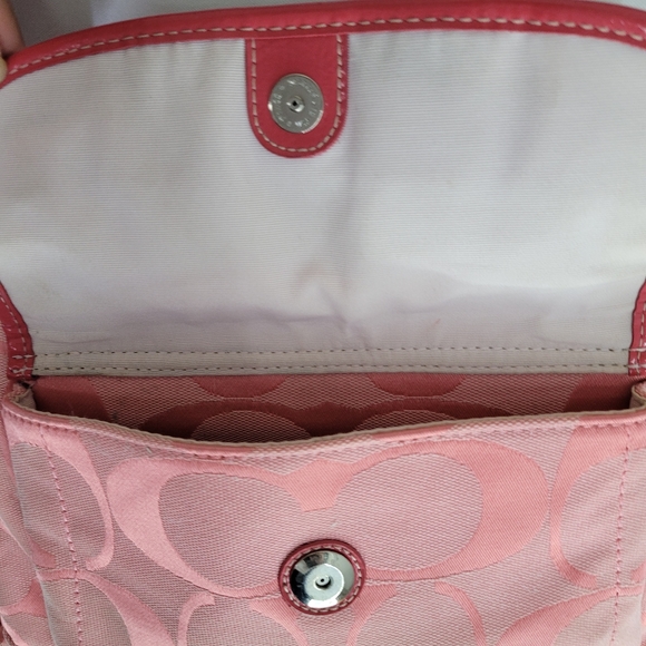 Coach Pink cross shoulder bag - Picture 3 of 14